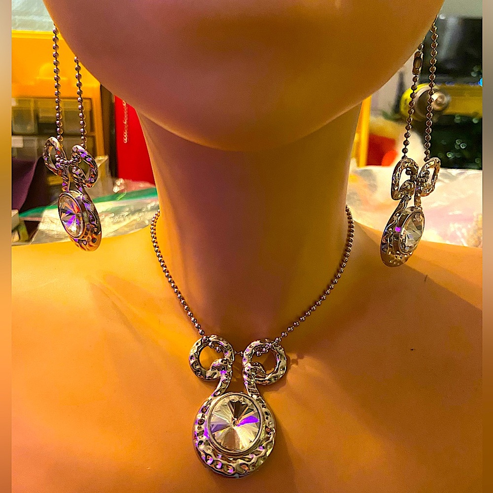 Chunky Hammered Rhinestone Necklace & Earring Set